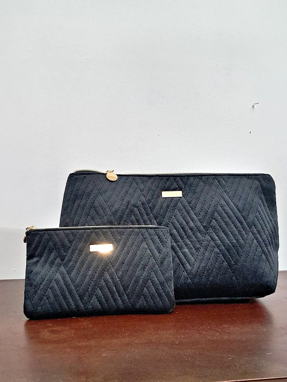 Velour Quilted Pouch Set in Black Like New